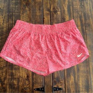 Nike Women's One Dri-FIT Mid-Rise 3" NWT